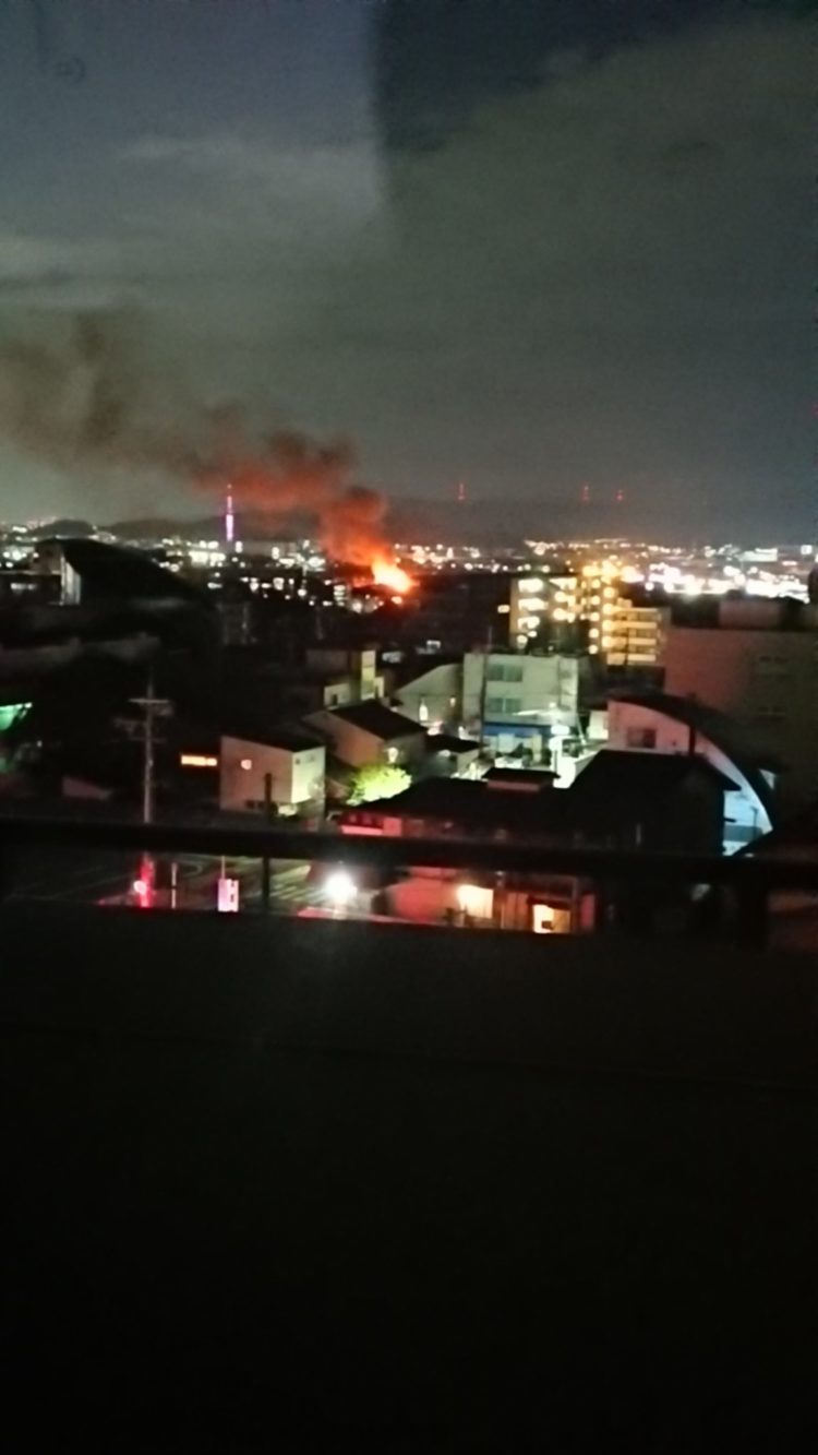 火事 京都府宇治市伊勢田町名木2丁目の付近で大規模火災 真っ赤っかに燃えてる 10月14日 まとめ部