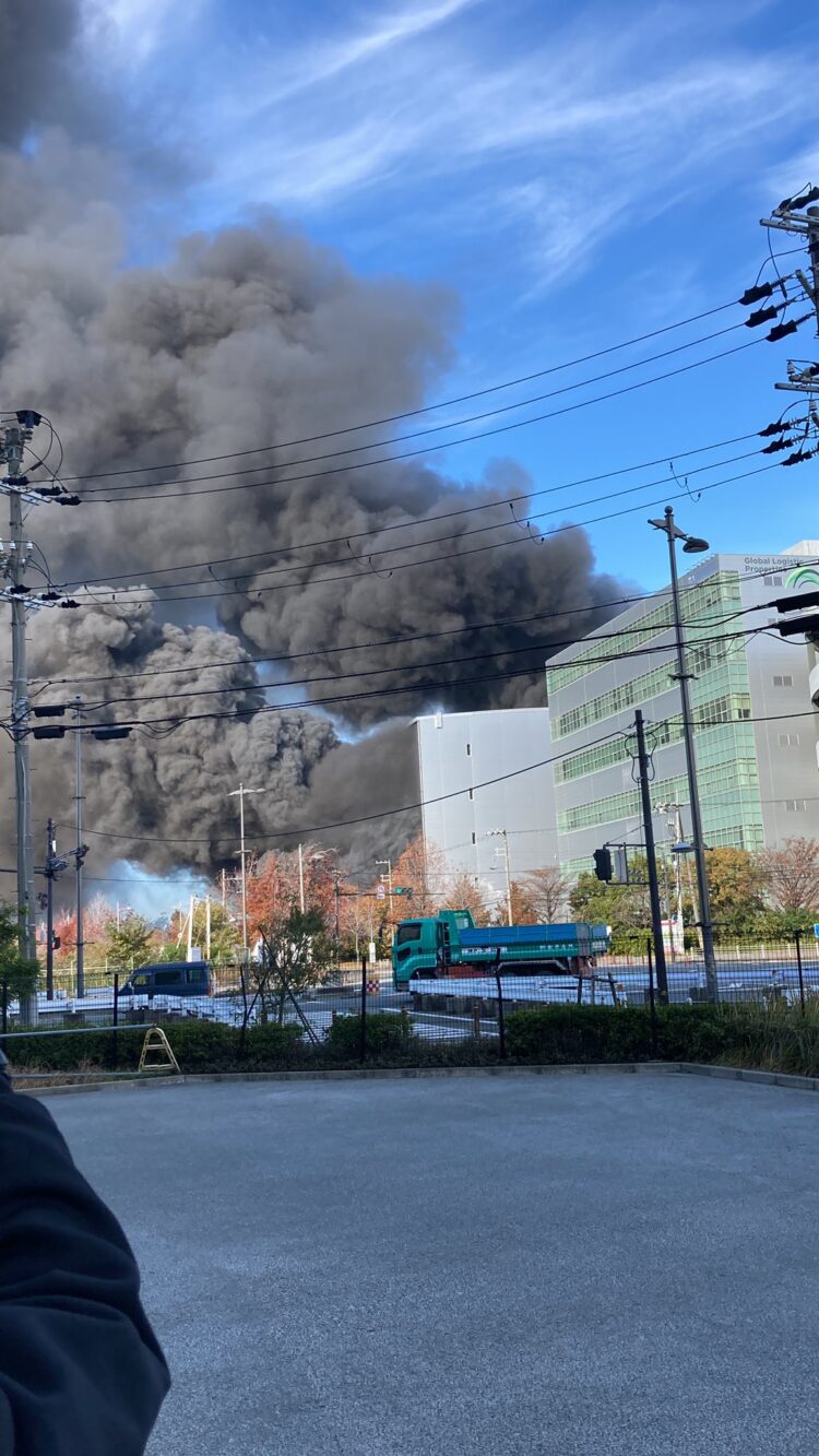 ç«äº‹ å¤§é˜ªåºœå¤§é˜ªå¸‚æ­¤èŠ±åŒºåŒ—æ¸¯ç·'åœ°2ä¸ç›® èˆžæ´²ã®æ—¥ç«‹ç‰©æµå€‰åº«ã§çˆ†ç™ºã‚'ä¼´ã†å¤§è¦æ¨¡ç«ç½ é–¢è¥¿ãƒ¡ãƒ‡ã‚£ã‚«ãƒ«ç‰©æµã‚»ãƒ³ã‚¿ãƒ¼ã®åŒ»è–¬å