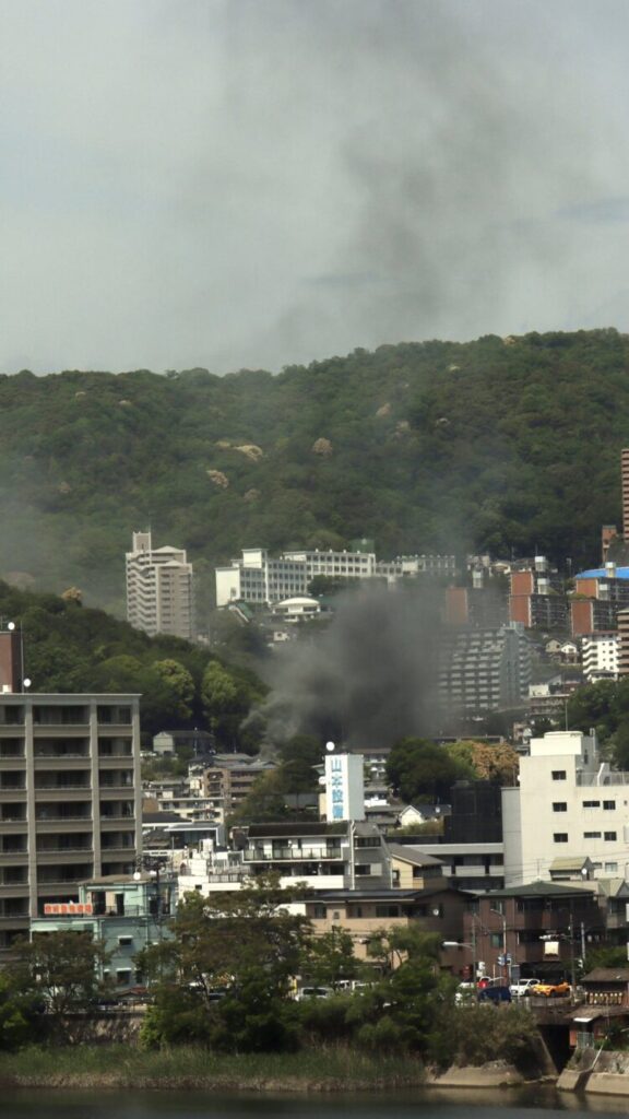 【火災】広島県広島市東区牛田早稲田2丁目付近で火事「黒煙が上がってる」5月7日 まとめ部